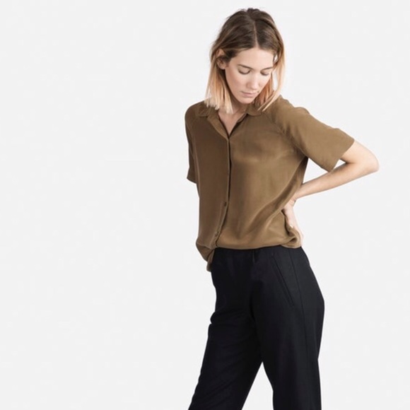 Everlane Tops - Everlane short sleeve silk shirt